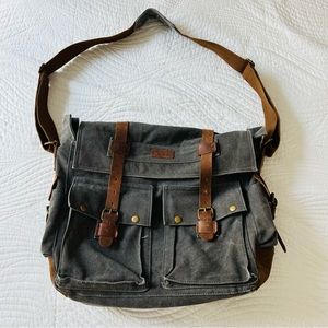 Denim Messenger Bag w Leather Trim